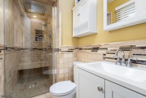 7 Bari Drive Roxbury NJ 07852