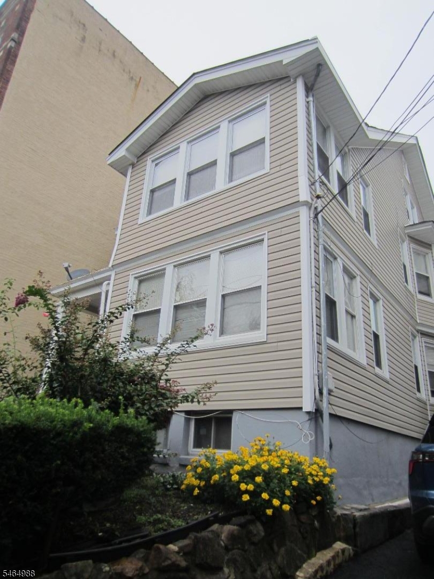48 Elmwood Avenue Irvington NJ 07111