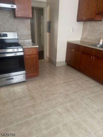 284 Seymour Avenue Newark NJ 07112
