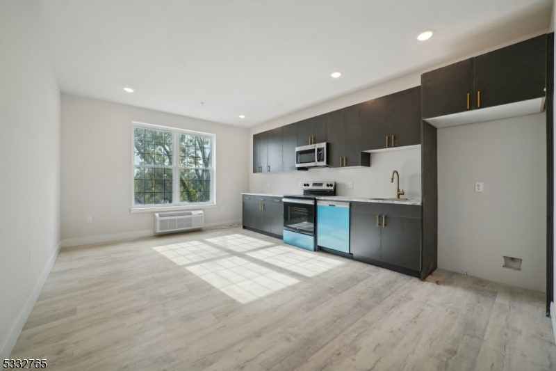 227 N Walnut Street East Orange NJ 07017