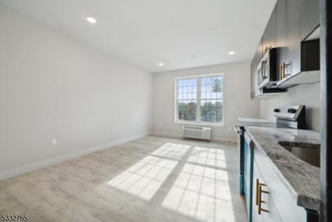 227 N Walnut Street East Orange NJ 07017