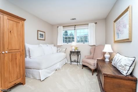 290 Potomac Dr Ondo Bernards NJ 07920