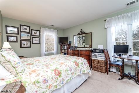 290 Potomac Dr Ondo Bernards NJ 07920