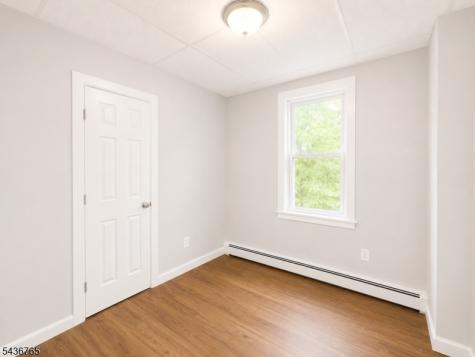 427 Totowa Avenue Paterson NJ 07502