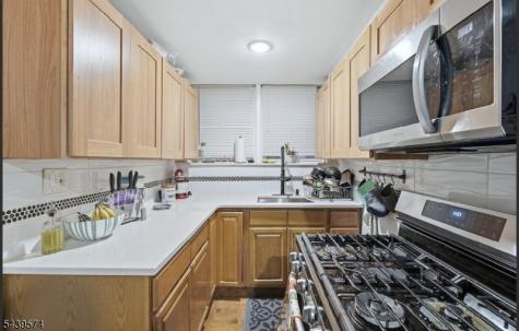 328 John Street Elizabeth NJ 07202