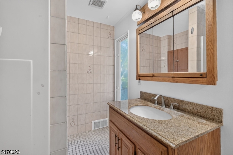 28 Fieldstone Drive Springfield NJ 07081