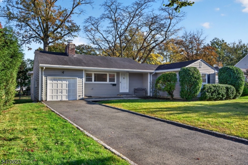 28 Fieldstone Drive Springfield NJ 07081