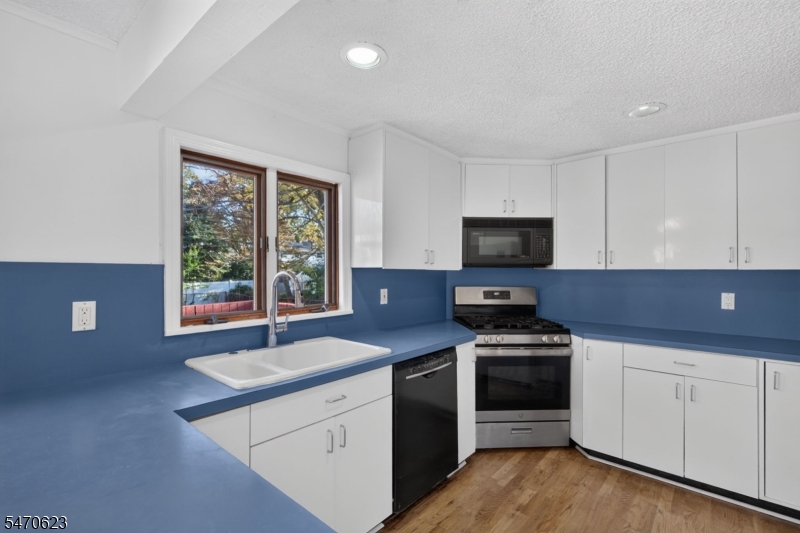 28 Fieldstone Drive Springfield NJ 07081
