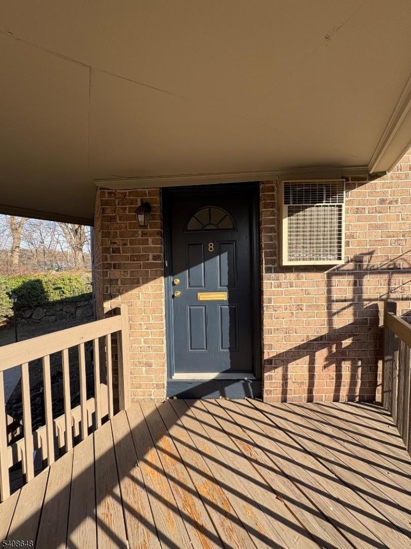 181 Long Hill Little Falls NJ 07424