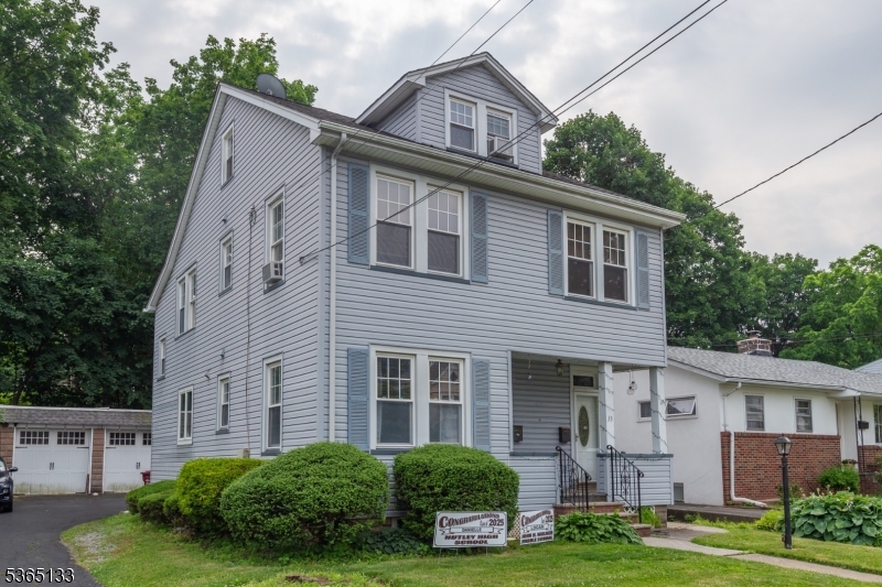 33 Glendale Street Nutley NJ 07110