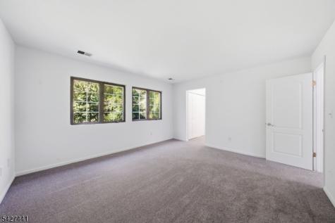 11 Deer Hill Court Boonton NJ 07005