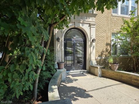 22 Seymour Street Montclair NJ 07042