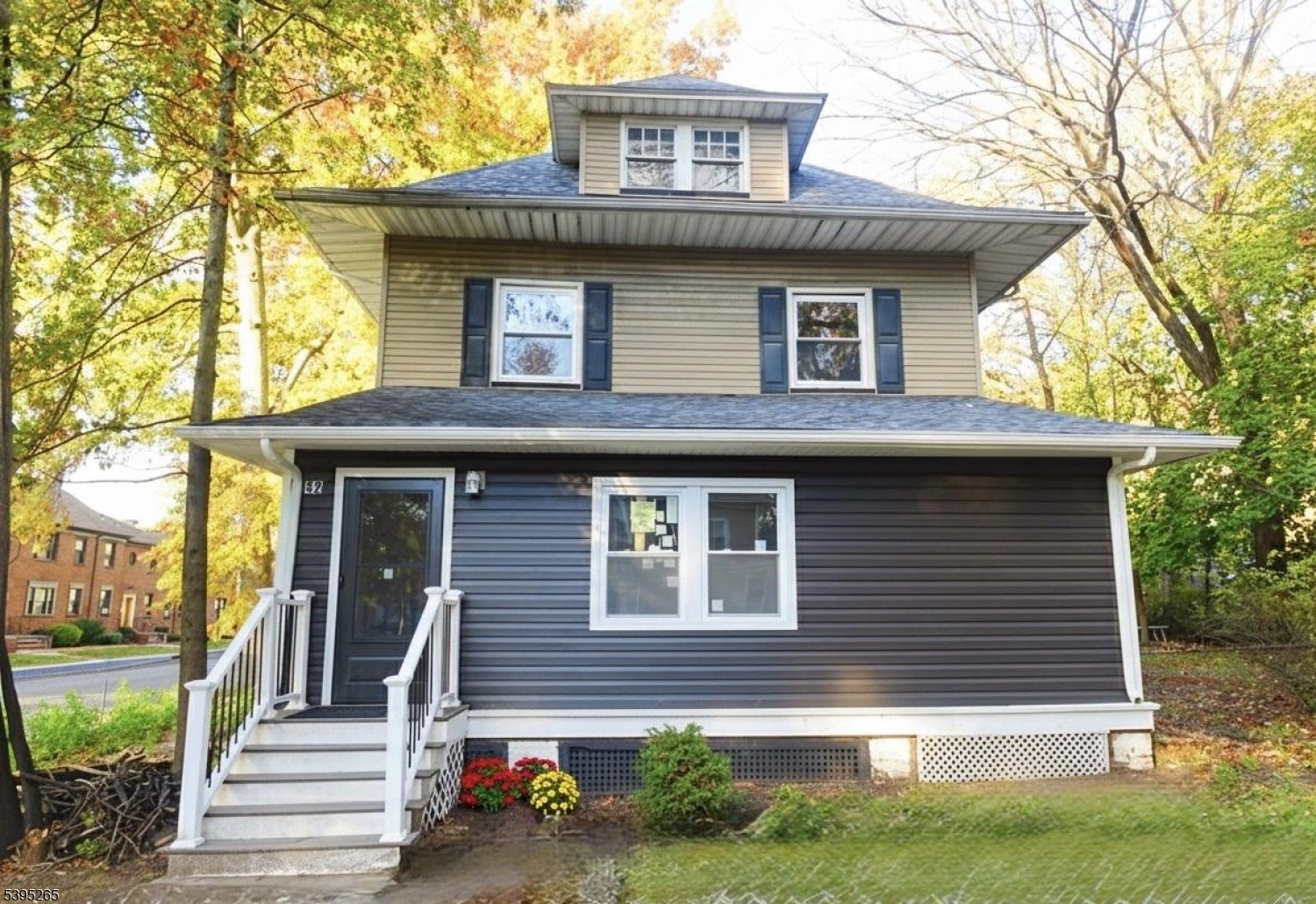 32 Elmwood Avenue East Orange NJ 07018