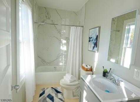 32 Elmwood Avenue East Orange NJ 07018