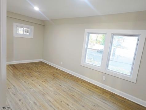 32 Elmwood Avenue East Orange NJ 07018