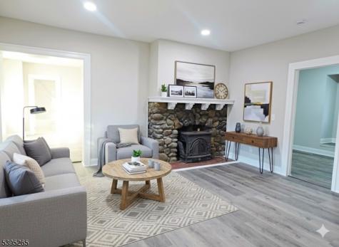 32 Elmwood Avenue East Orange NJ 07018