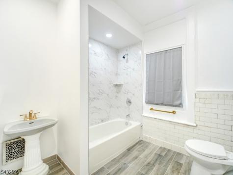 444 N Broad Street Elizabeth NJ 07208