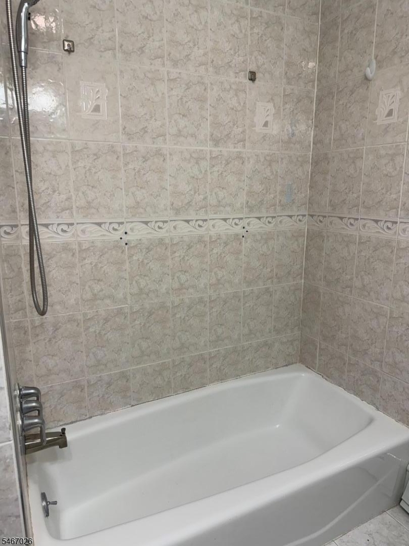 466 Teneyke Place Rahway NJ 07065