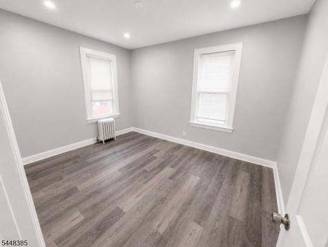 197 Hansbury Avenue Newark NJ 07112