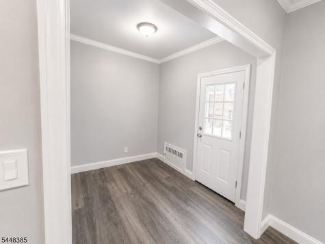 197 Hansbury Avenue Newark NJ 07112