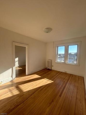 355 Lincoln Avenue Cliffside Park NJ 07010