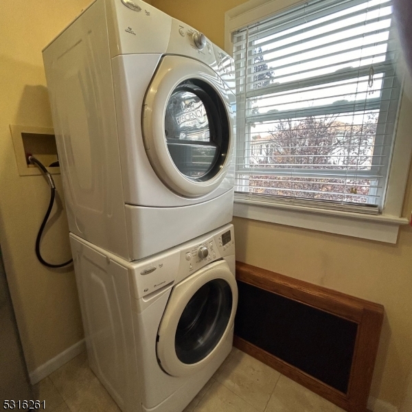 17 Pilgrim Court Bloomfield NJ 07003