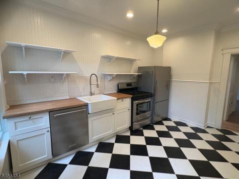 194 Hillside Avenue Glen Ridge Boro NJ 07028