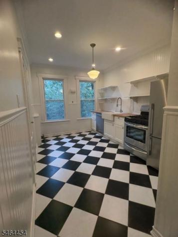 194 Hillside Avenue Glen Ridge Boro NJ 07028