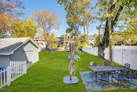 37 Brookfield Road Montclair NJ 07043
