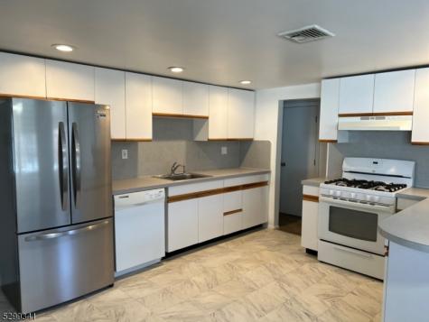 206 Ryerson Road Lincoln Park NJ 07035