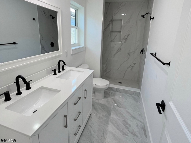 303 Chilton Street Elizabeth NJ 07208