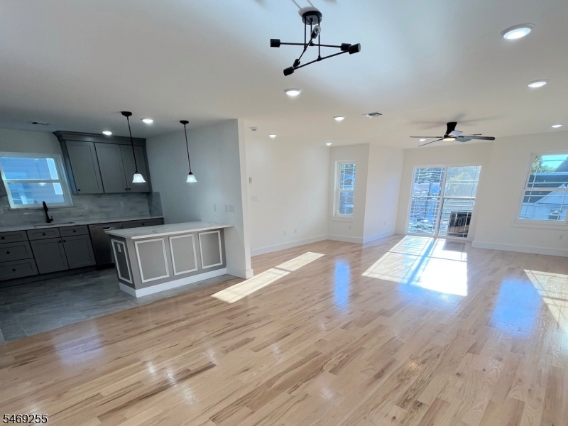 303 Chilton Street Elizabeth NJ 07208