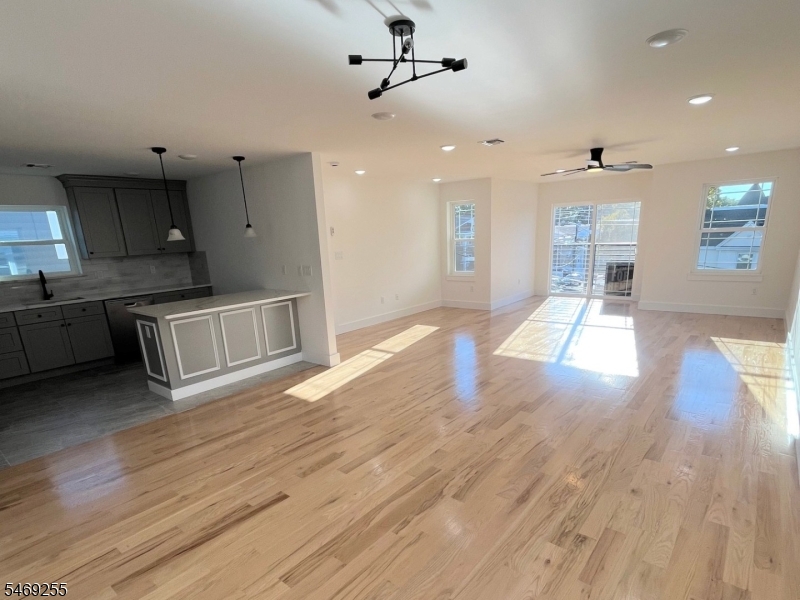 303 Chilton Street Elizabeth NJ 07208