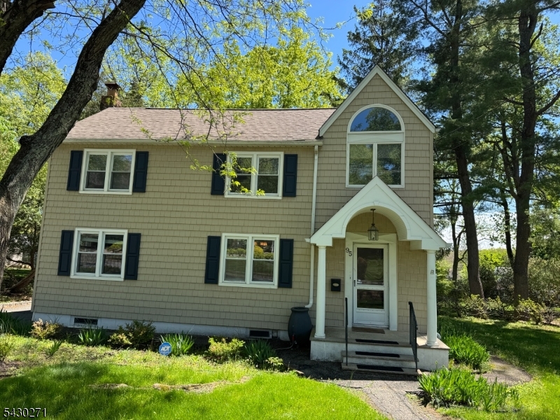 95 Hillside Avenue Livingston NJ 07039
