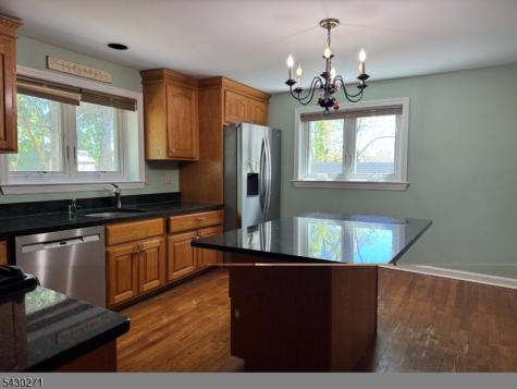 95 Hillside Avenue Livingston NJ 07039