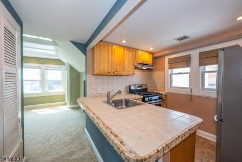 41 Beekman Street Bloomfield NJ 07003
