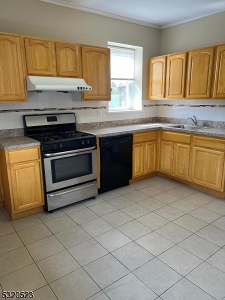 75 Pine Street Montclair NJ 07042