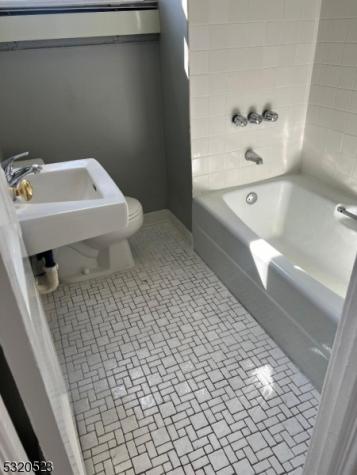 75 Pine Street Montclair NJ 07042