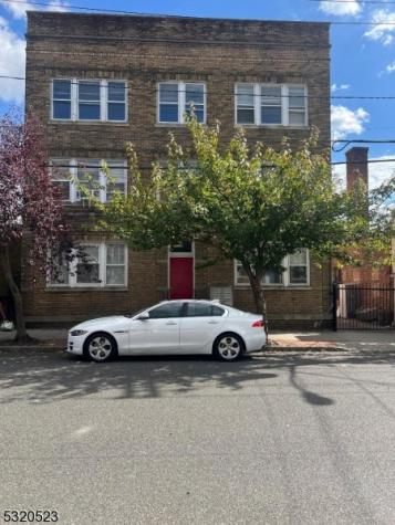 75 Pine Street Montclair NJ 07042