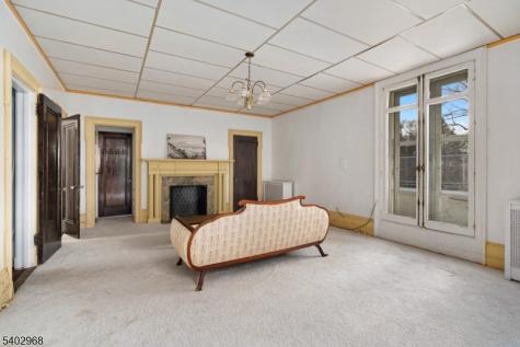 229 Ballantine Parkway Newark NJ 07104