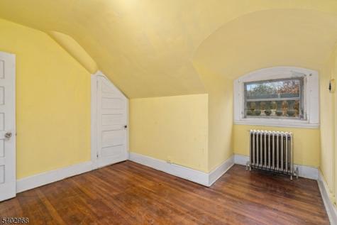 229 Ballantine Parkway Newark NJ 07104