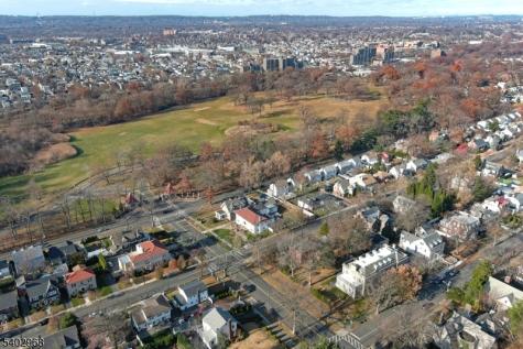 229 Ballantine Parkway Newark NJ 07104