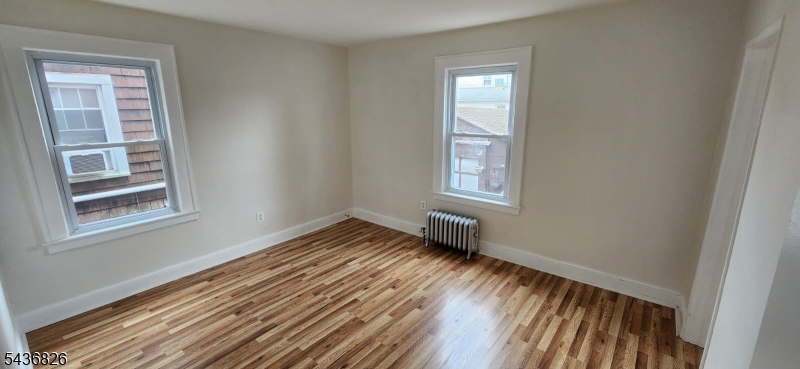 102 Beaumont Place Newark NJ 07104