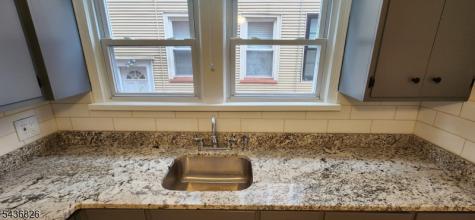 102 Beaumont Place Newark NJ 07104