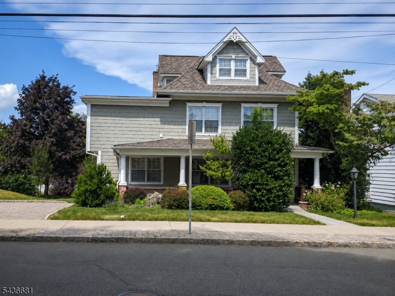 178 E Lindsley Road Cedar Grove NJ 07009