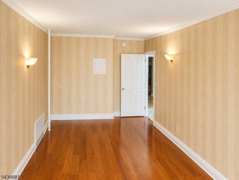 178 E Lindsley Road Cedar Grove NJ 07009