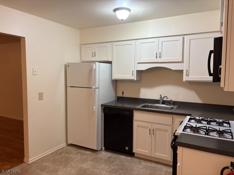 151 Locust Court Raritan NJ 08822