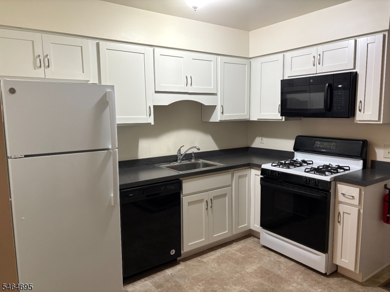 151 Locust Court Raritan NJ 08822