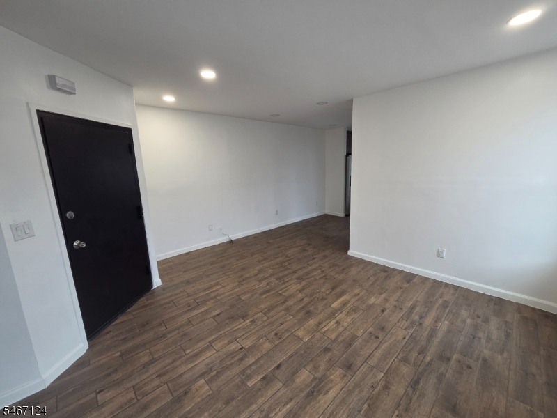 51 E Kinney Street Newark NJ 07102
