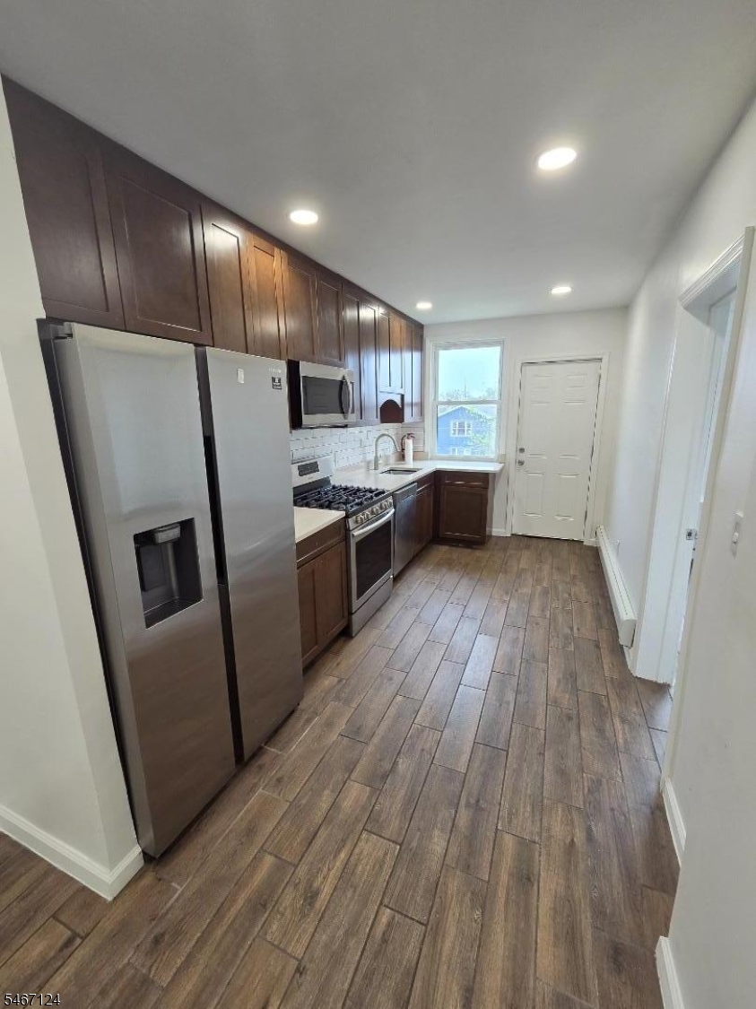 51 E Kinney Street Newark NJ 07102
